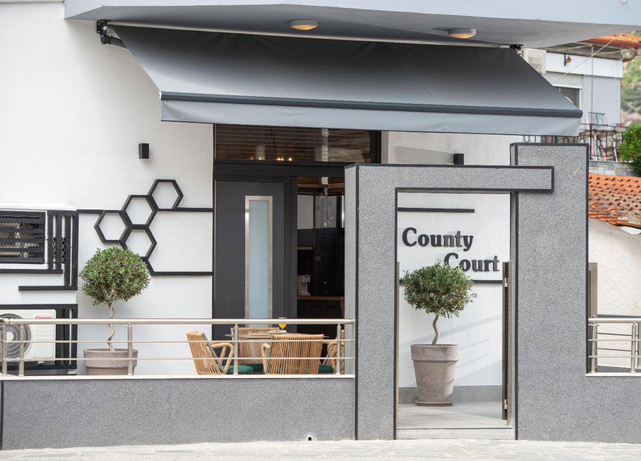 County Court Holiday home *